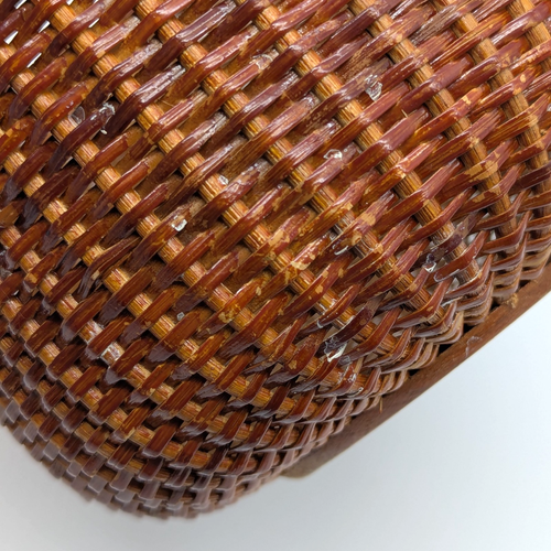 VTG Nantucket Lightship Style Basket w/ Penny 1993 Swing Handle 6.5"x5" USA Made - Picture 13 of 14
