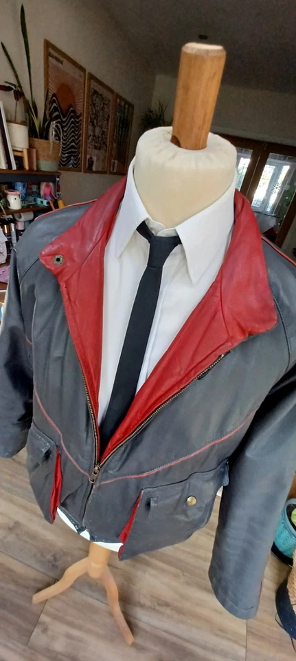 MENS VINTAGE TOMO JUMPS LEATHER JACKET SIZE S - Image 4 of 4