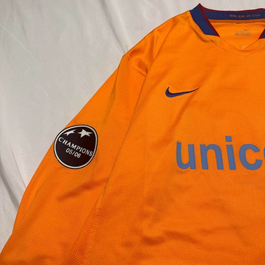 Nike Barcelona Messi #19 05/06 UCL Soccer Long Sleeve Shirt Nike Barcelona Messi #19 05/06 UCL Soccer Long Sleeve Shirt