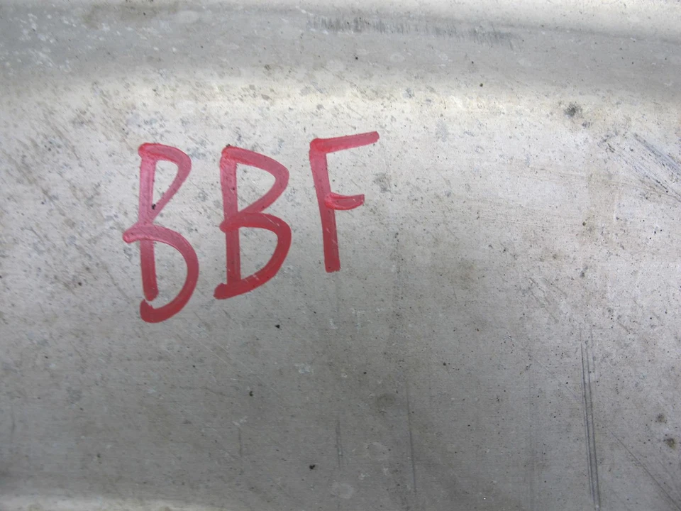 BMW F82 M4 2015-2020 debajo de la carrocería protector contra salpicaduras placa de refuerzo Foto 2 de 4