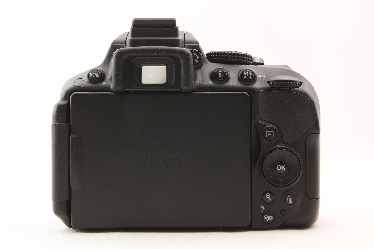 Near Mint] Nikon D5300 with 18-55mm f/3.5-5.6G ED VR II - Shutter