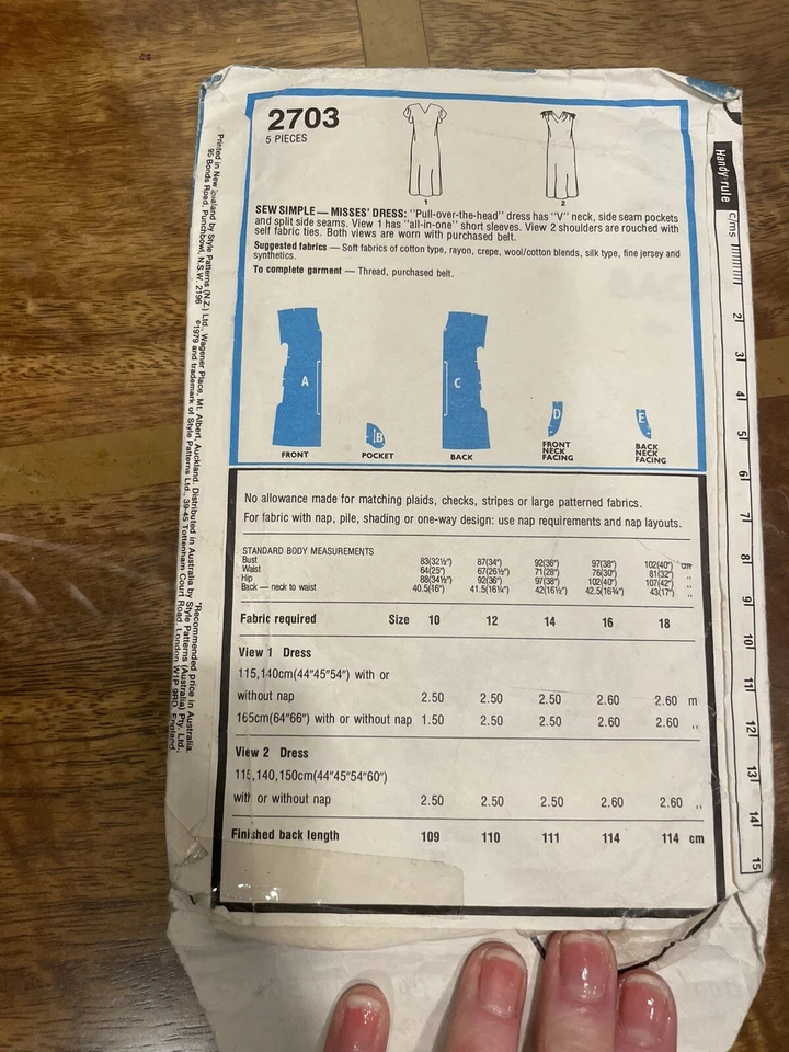 Style Vintage V Neck 70’s Dress  Sewing Pattern Women’s 2703 Size 12 - Image 2 of 2