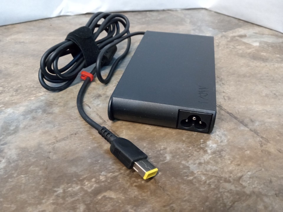 Slim Tip AC Adapter For Lenovo Thinkpad - 170W - Italy - Foto 8