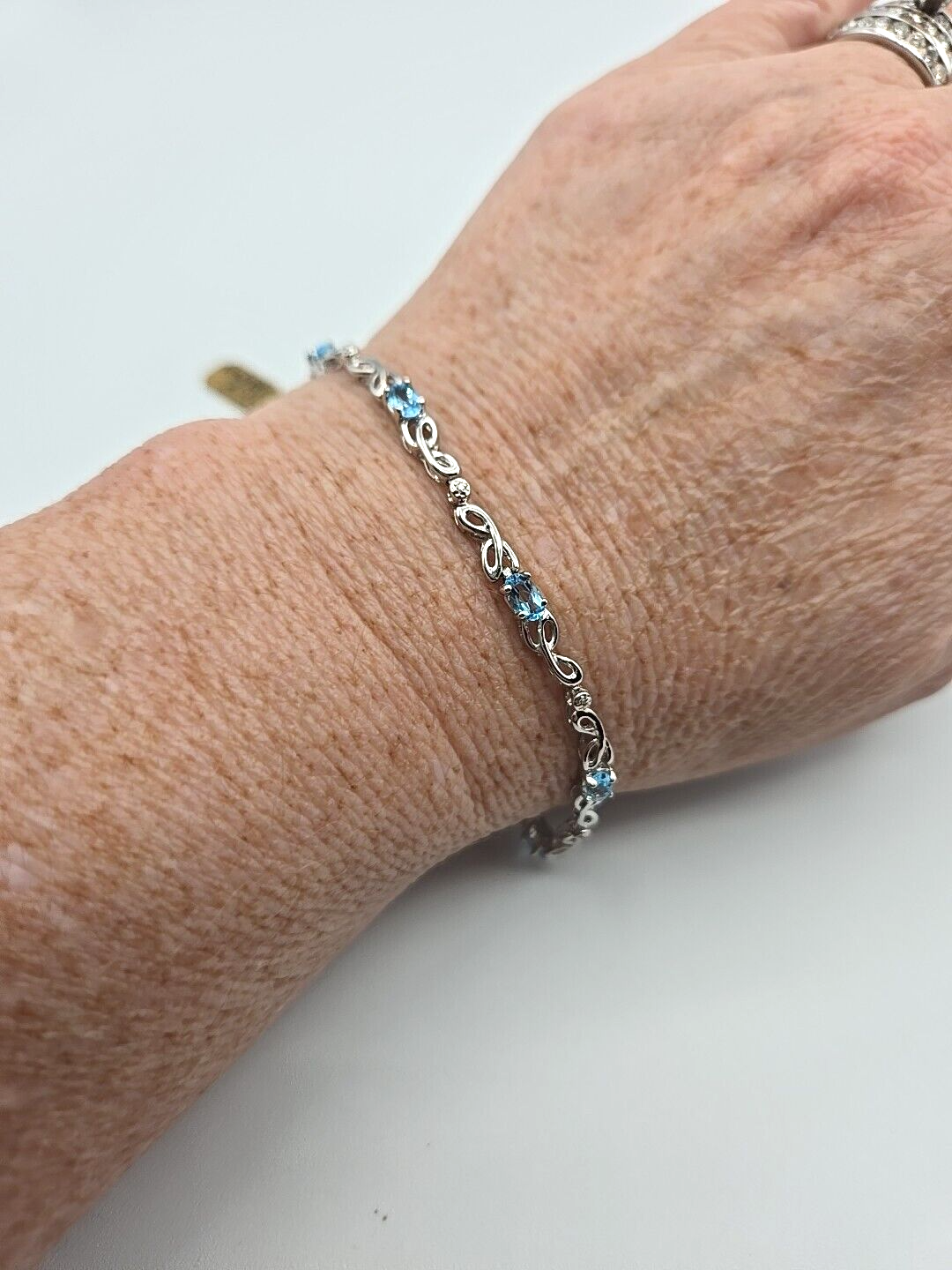 NEW 14kt White Gold Genuine Sky Blue Topaz & Diamond Gemstone 7 Bracelet 6 Grms