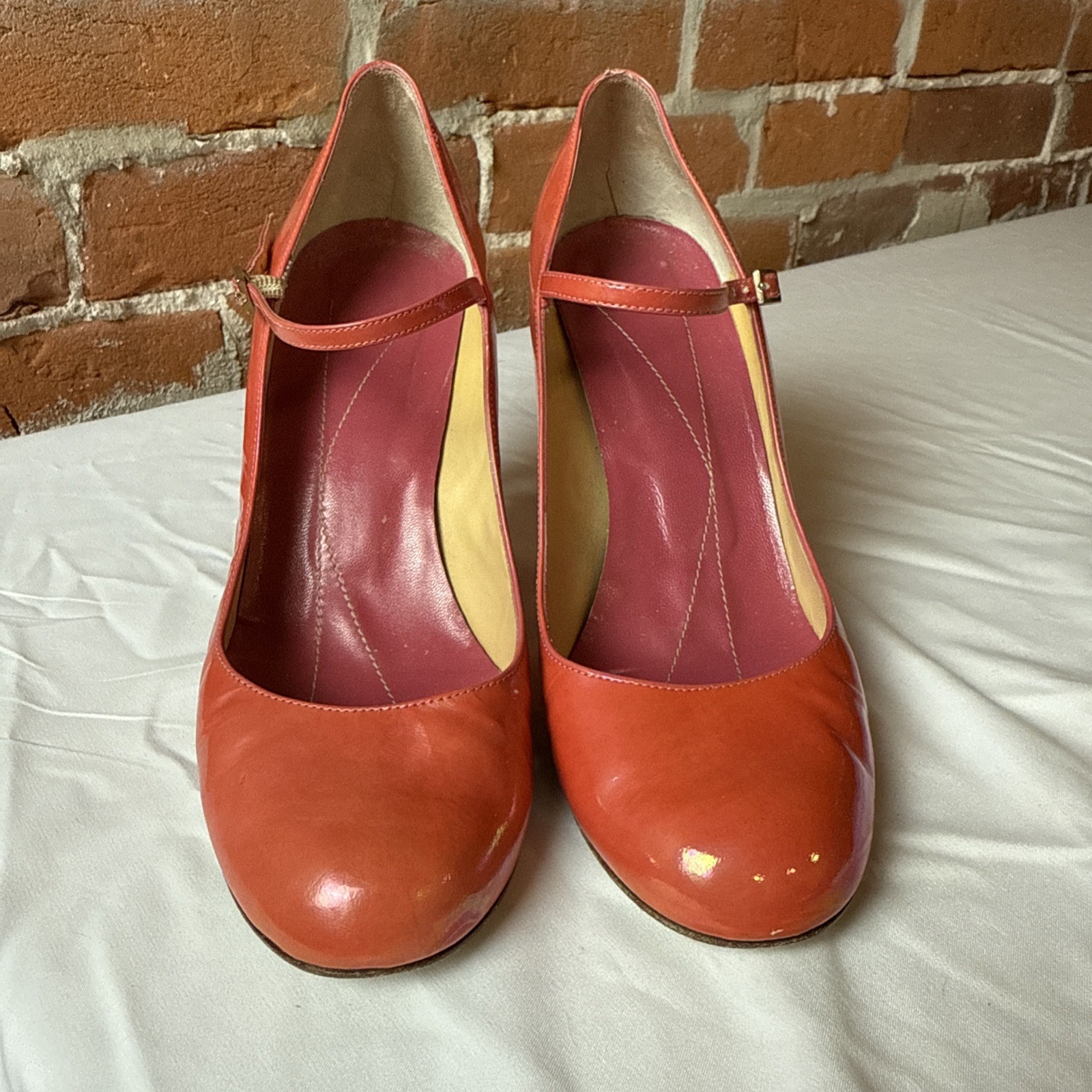 KATE SPADE 8 PINK OIL PATENT LEATHER MARY JANE HEELS PUMPS