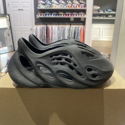 Yeezy Foam Runner Onyx Size 5  