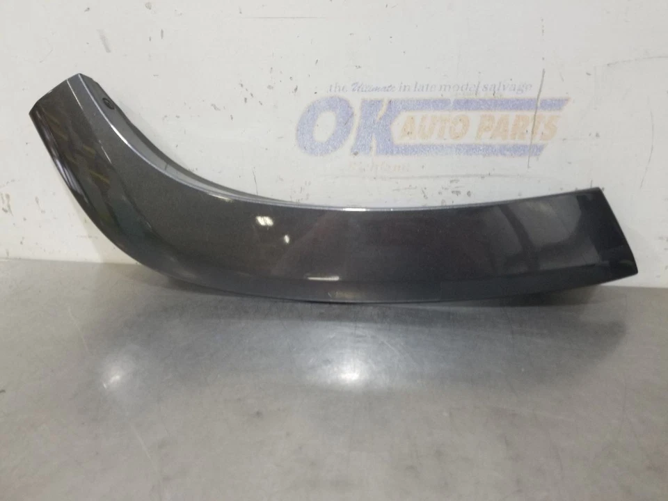Toyota 4 Runner SR5 17 2017 puerta trasera acampanada moldeada gris conductor izquierdo Foto 4 de 4