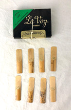 La Voz Soft Alto Saxophone Reeds. Open Box. 8/12 Reeds