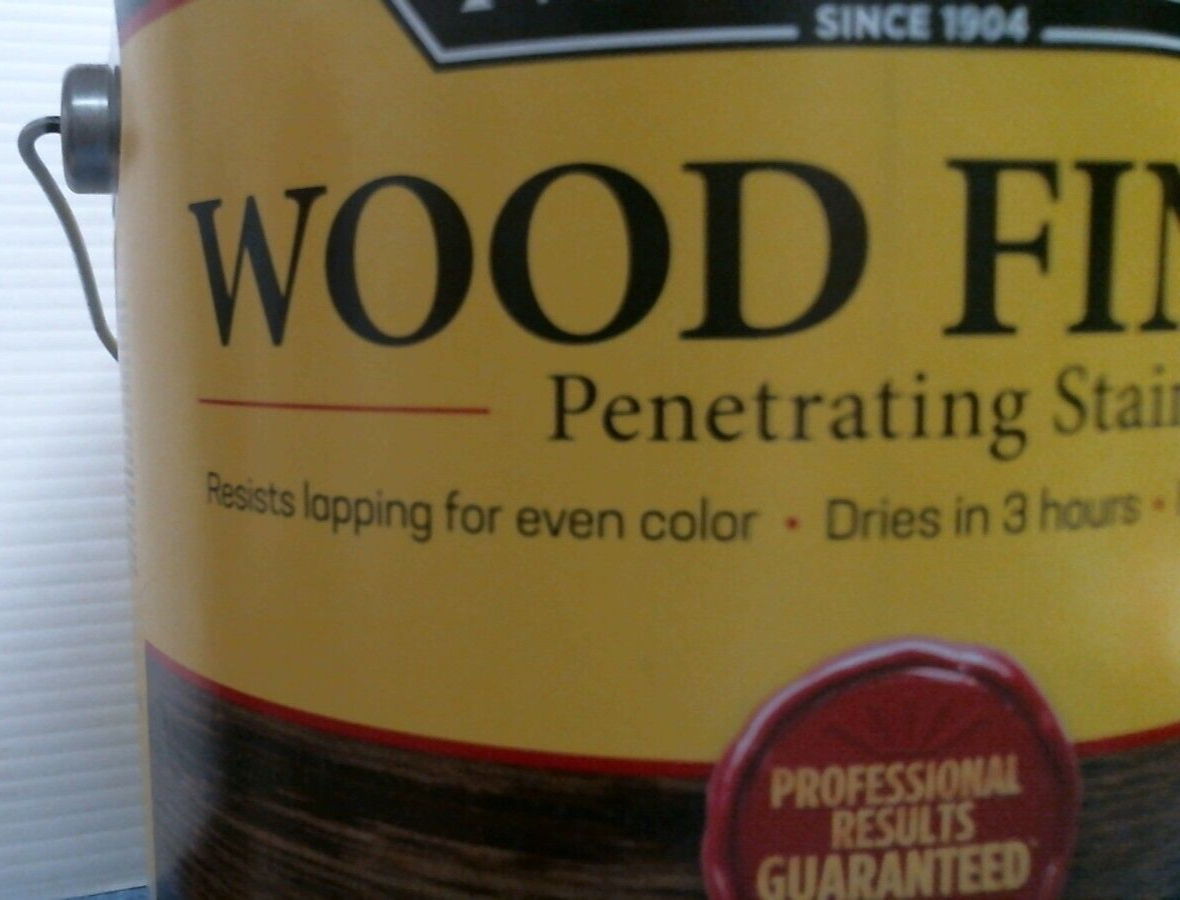 Minwax Premium Oil Wood Finish Semi-Transparent Dark Walnut 2716 1