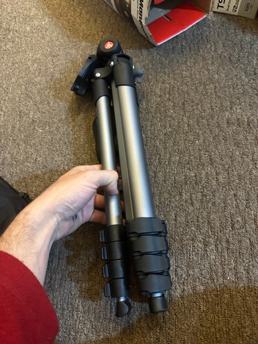 Manfrotto MKCOMPACTADV-BK Compact Advanced Tripod-- Great condition With Bag - Picture 6 of 9