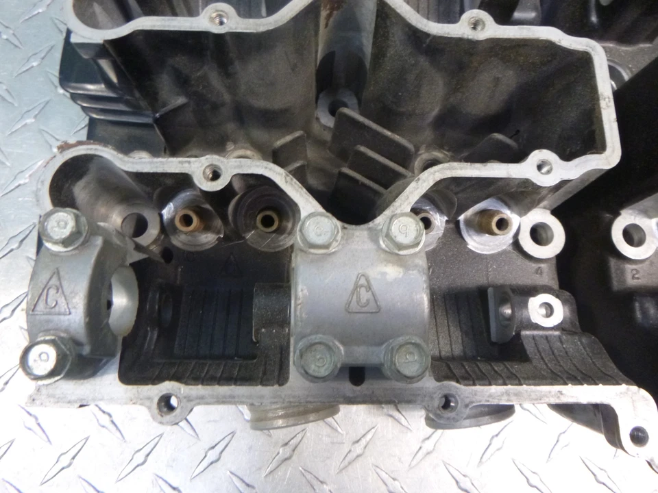 Suzuki GS1100 1981-1984 culata portada sin válvulas Foto 3 de 4