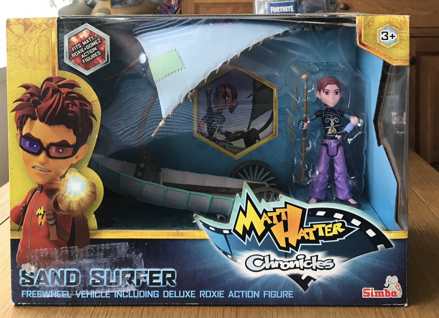 MATT HATTER CHRONICLES ROXIE & SAND SURFER VEHICLE ACTION FIGURE SIMBA TV SHOW