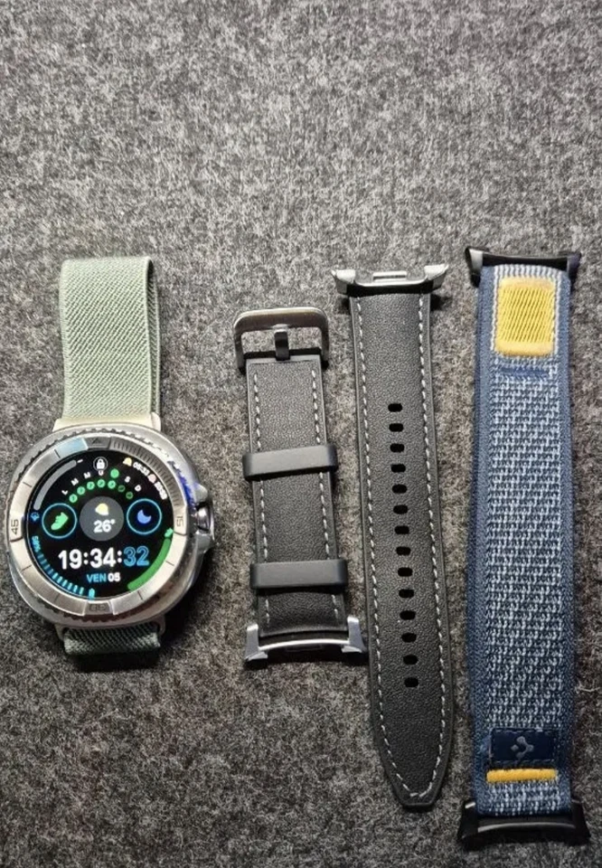 Samsung Galaxy Watch 8 Classic, foto 2 di 4