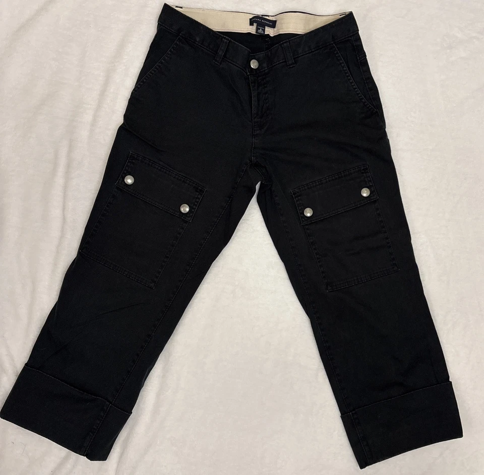 Pantalones cortos capri Banana Republic Cargo para mujer talla 8 elásticos negros Y2K Foto 2 de 4