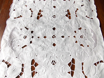 Chemin De Table Ovale Blanc Brodé Main Richelieu, 37x70cm, Neuf Sans étiquette