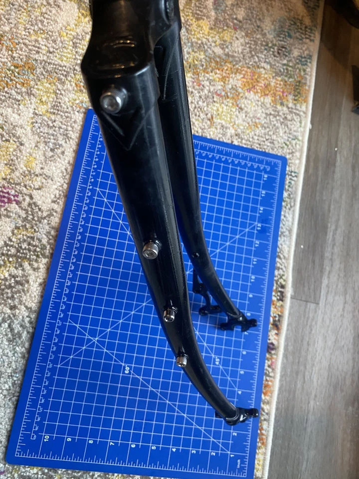 Horquilla de disco de grava Surly Straggler 700c 1-1/8” dirección negra mejorada 3 soportes Foto 2 de 4