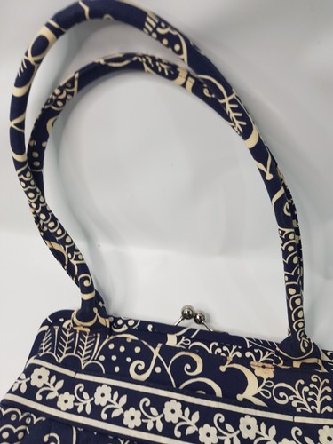 Vera Bradley Kiss Lock Closure Shoulder Bag Blue & White Twirly Birds Navy 2010 - Picture 6 of 11