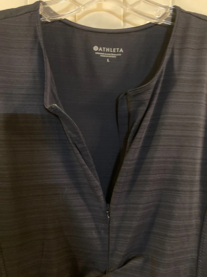 Top para mujer Athleta azul marino a rayas rendimiento de natación sin mangas L Foto 3 de 4