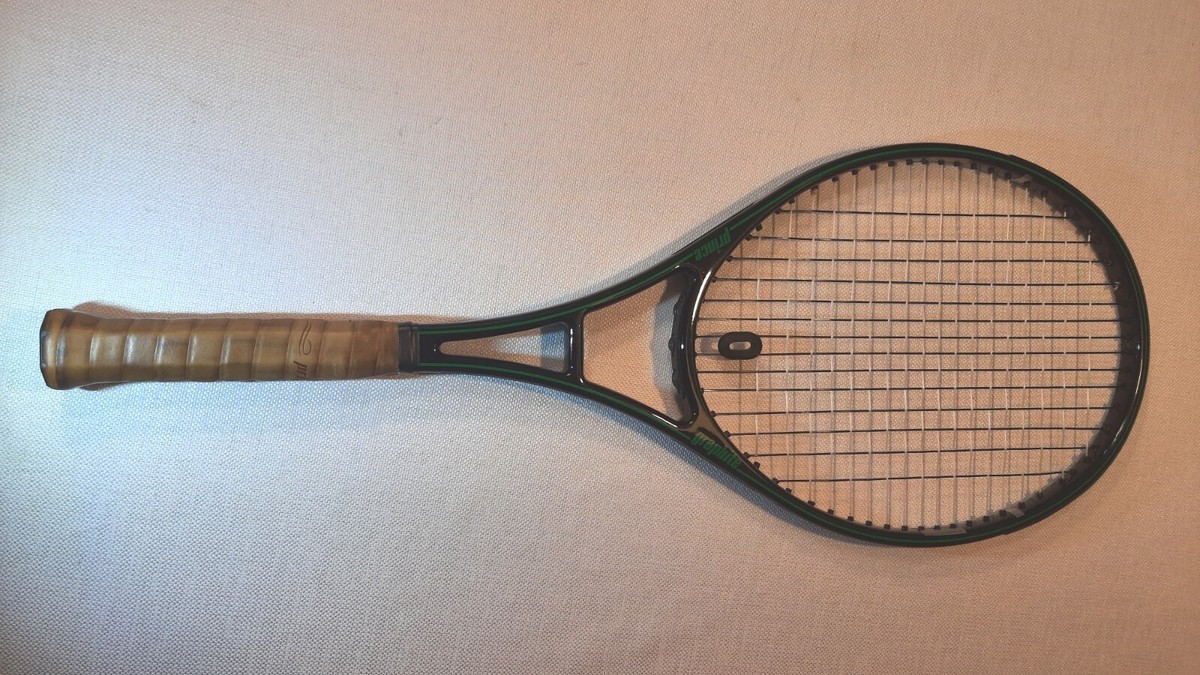 prince GRAPHITE 90 テニスラケット Prince Graphite Series 90 Tennis Racket No. 4 Grip 4 1/2