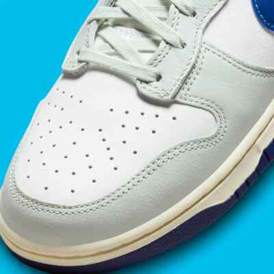 Nike Dunk High Retro SE Summit White Blue Royal Sneakers DZ2535