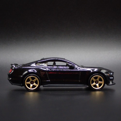 2015-2023 Ford Mustang Coupe Black 1/64 Scale Collectible Diecast Modelo Coche - Imagen 3 de 7