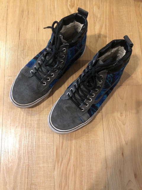 mens fur lined vans