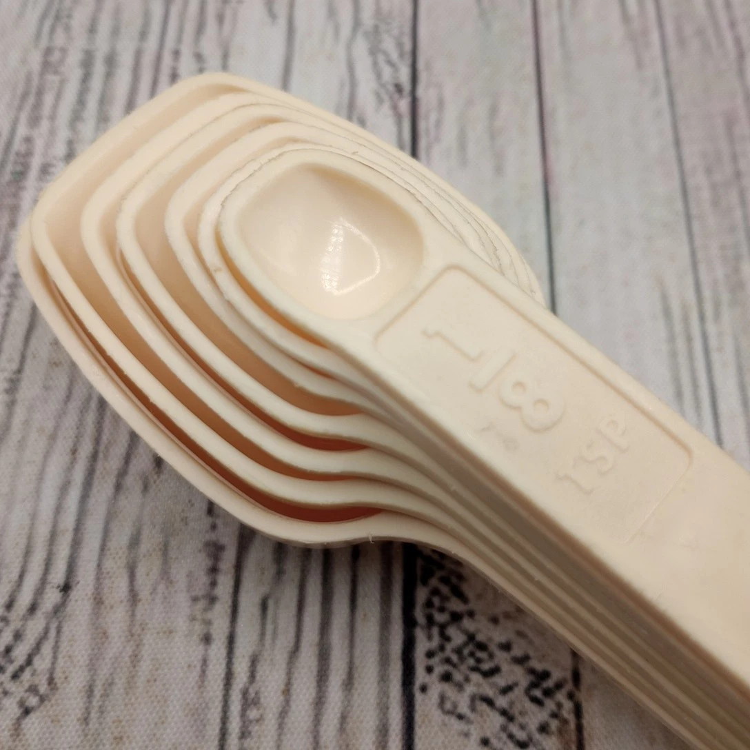 Vtg Tupperware Measuring Spoon Almond Cream Set 7 Nesting Spoons D Ring Complete