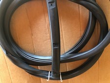 1951-54 Henry J Windshield Rubber Wchrome Kaiser 1951-54 Henry J Windshield Rubber Wchrome Kaiser