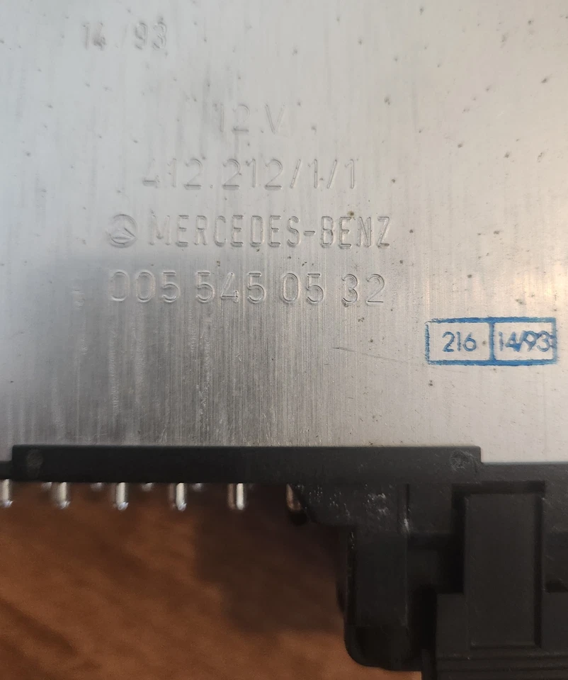 Mercedes Benz 190E W201 W124 1988-93 módulo de control de crucero OEM 005-545-0532 Foto 2 de 4