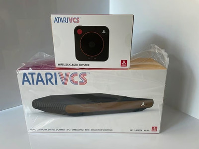 Atari VCS 800 ''Day One'' Collector s Ed. - Teakwood - Only 6k Made - Numbered