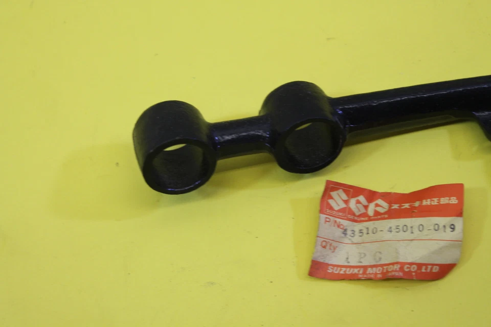 Barra reposapiés delantera derecha Suzuki NOS NUEVA 43510-45010-019 GS GS750 1977-79 Foto 2 de 4