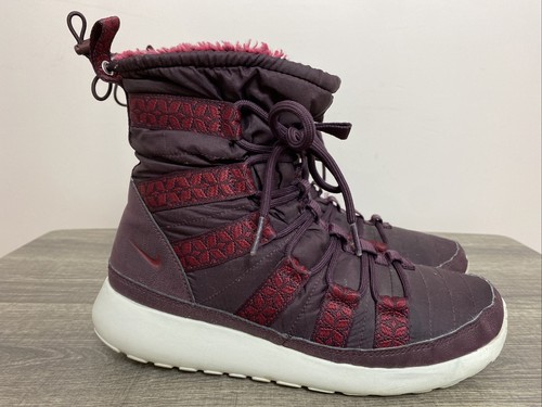 Nike Womens Size 8 M Roshe Run Hi 