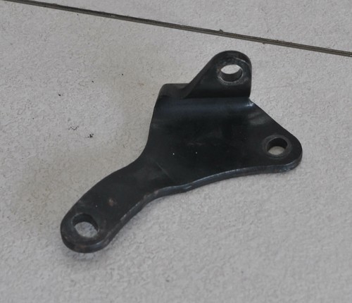 OPEL Vectra B (95-99) 1,6 16V 74KW Halter Oese am Motor #32032-B122