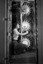 Computer technician Joyce Cade works UNIVAC computer United S- 1955 4x6 Photo