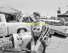 BUSTY Miss Moon Eyes & Vintage Blown Moon 60s...