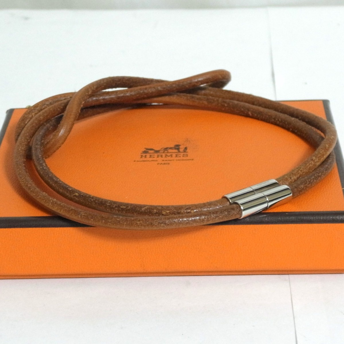 アクセサリー HERMES H Plate Leather Choker Bracelet Auth Vintage HERMES Hercule Choker Necklace Brown Leather