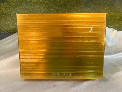 ESTEE LAUDER DAZZLING GOLD HOLIDAY SPARKLE (3 PIECE GIFT SET)