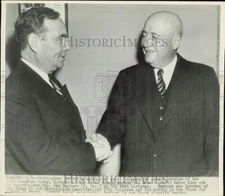 1948 Press Photo Joseph Martin shakes Sam Rayburn's hand in Washington