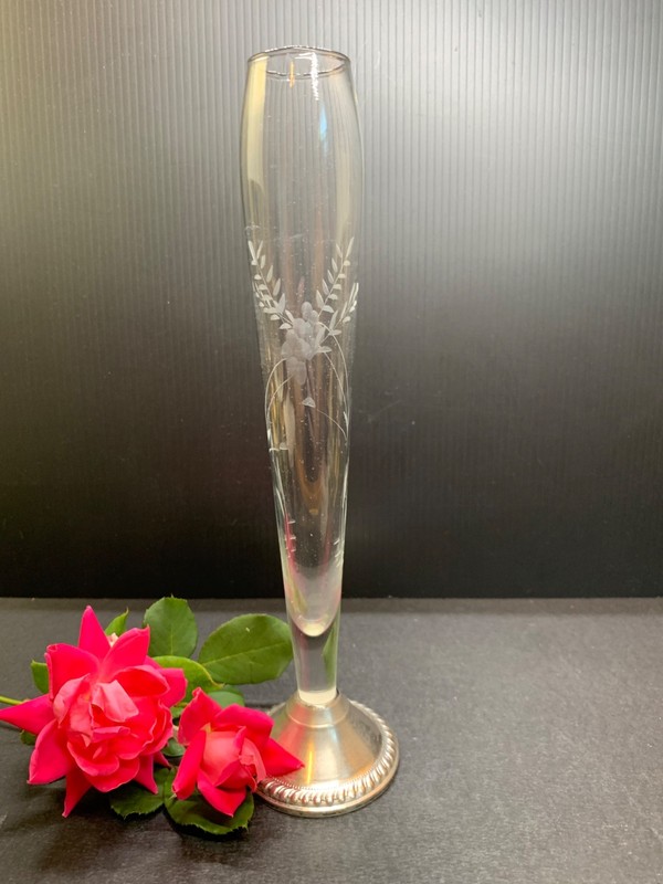 Vtg. Duchin Creation Etched Glass Bud Vase w/ Weighted Sterling Silver Base 9.6"