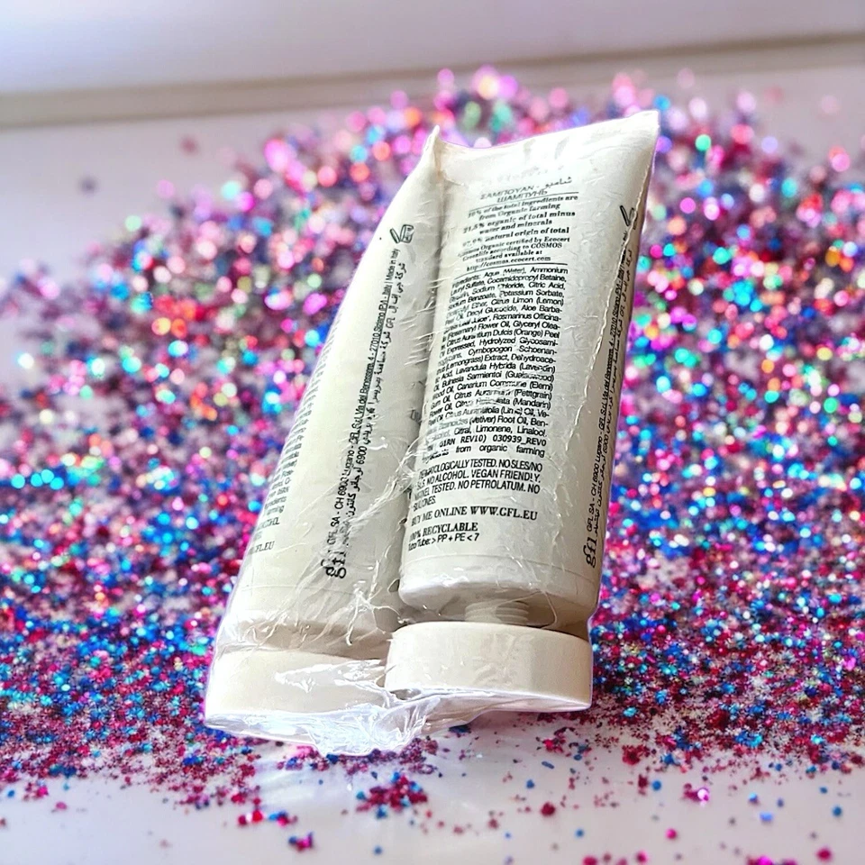 JUEGO DE CHAMPÚ Y ACONDICIONADOR CAPILAR RERUM NATURA CADA NUEVO SIN CAJA Y SELLADO 1,01 FL OZ Foto 4 de 4