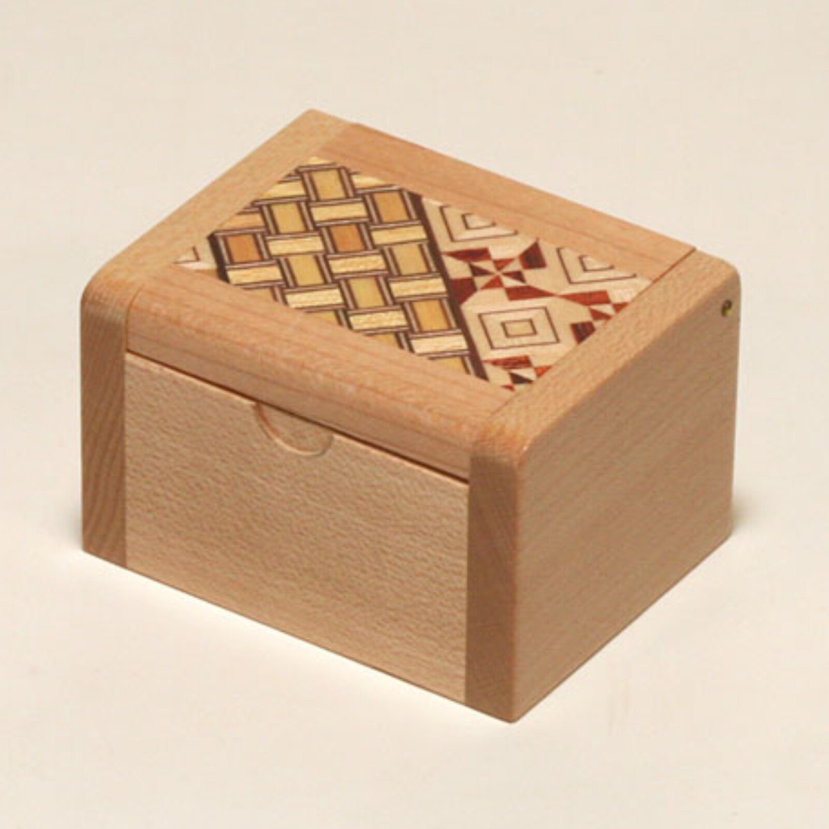 Fake Box - Level 3 - Karakuri Creation Group - Puzzle Box - Great