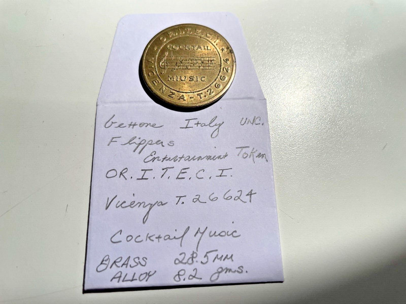 ITALY, GETTONE FLIPPERS Entertainment Token 28.5mm; 8.2 grams Brass Alloy
