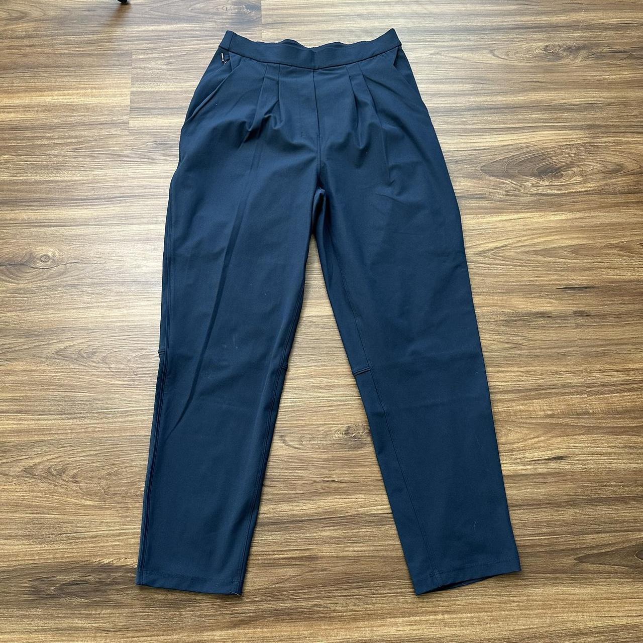 lululemon everyday pants lululemon joggers size 6 Gem
