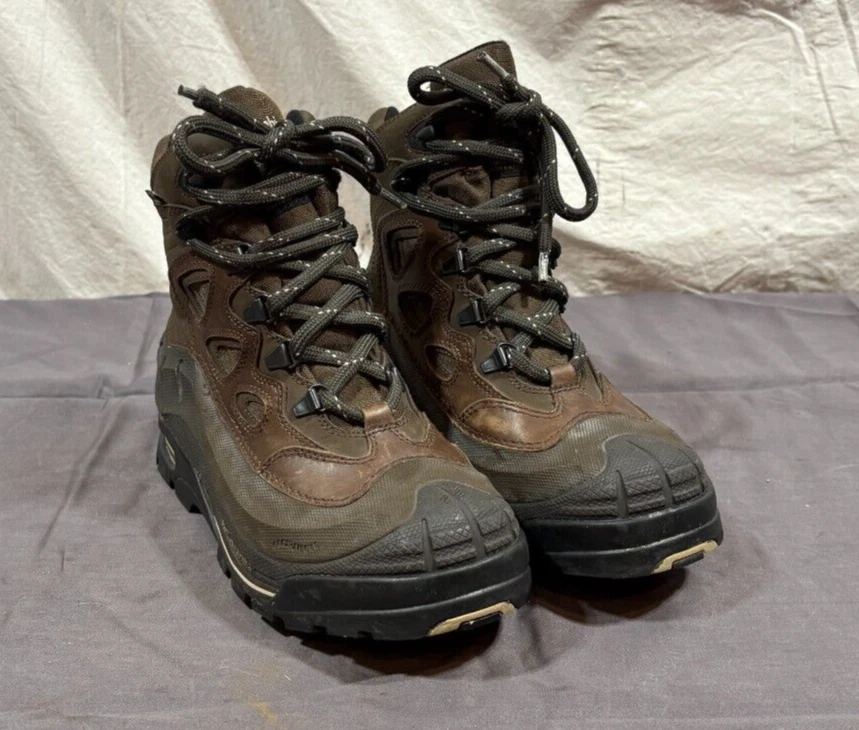 Columbia Bugabootres Brown Waterproof Insulated Snow Boots US 7 EU 40 GREAT
Opens in a new window or