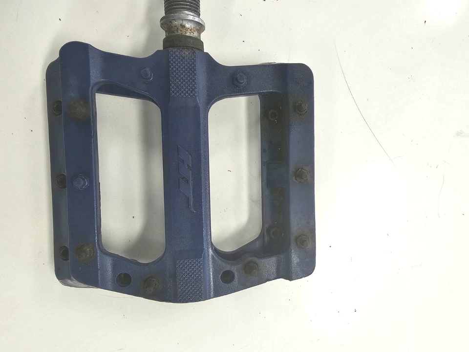 Pedales planos HT Composite MTB Downhill BMX negros Foto 3 de 4