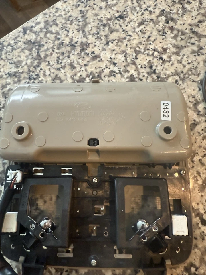 Hyundai Elantra 2007-2010 techo consola superior cúpula mapa lámpara 92800-2H000 beige Foto 4 de 4
