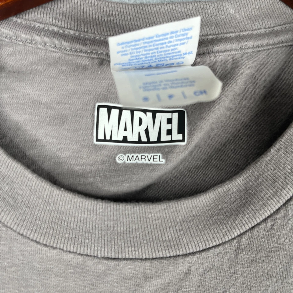 漫威 T 恤青少年小号灰色图形印花 Movoe 超级英雄 — 第 3/4 张图片