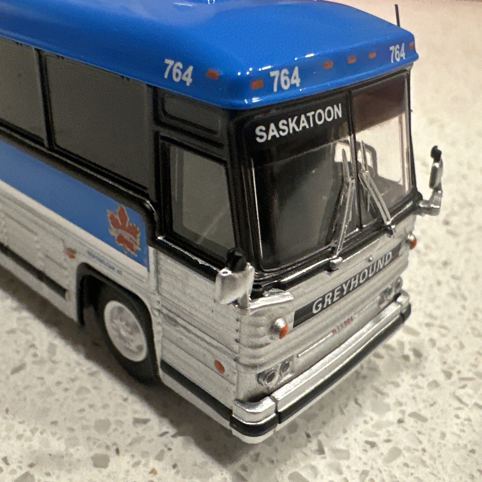 Iconic Replicas 1/87 Greyhound Canada Tribute MCI M9 - Saskatoon HO Scale 1:87