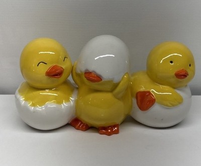 Cute Spring Chicks in Eggshells Ceramic Figurines Easter Tabletop Decor