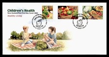 DR WHO 2002 NEW ZEALAND FDC HEALTHY LIVING PRODUCE COMBO M71050